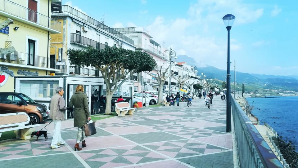 Property building, Neighbourhood, City view, Sea view