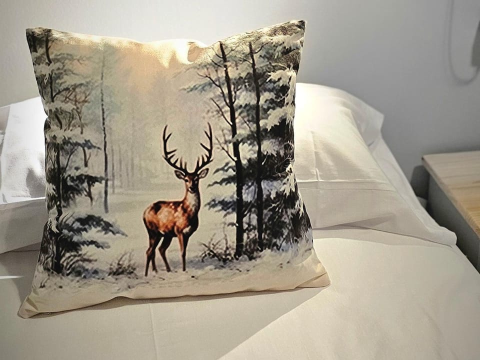 Bed, Decorative detail, Bedroom