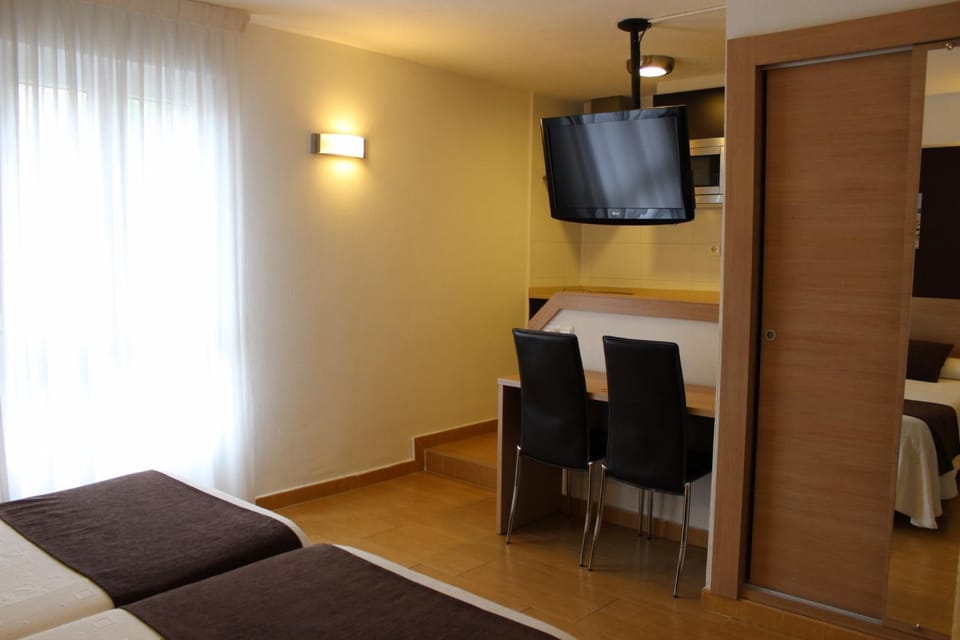 Hostal Rocamar Bed and Breakfast in Santander