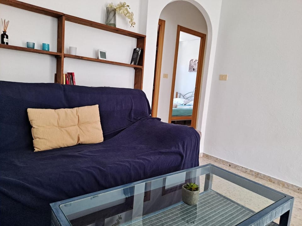 Living room, Photo of the whole room
