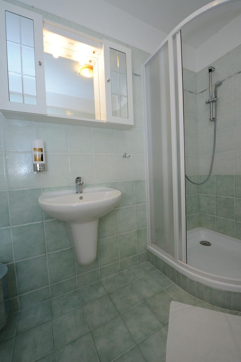 Shower, Bathroom