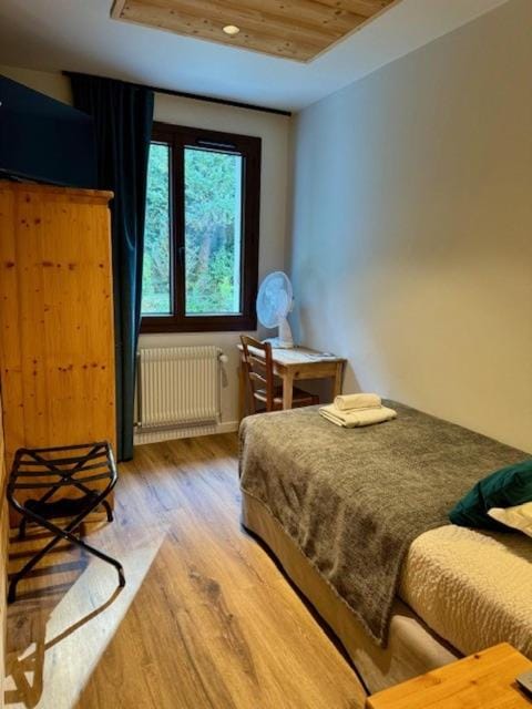 Bed, Bedroom, towels, wardrobe