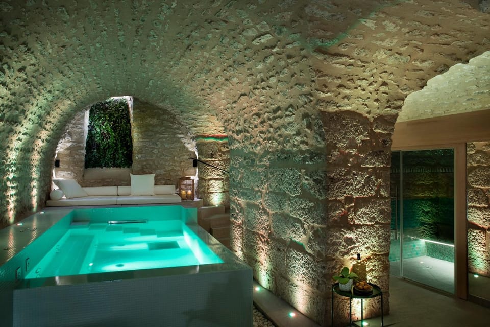 Hot Tub, Sauna, Spa and wellness centre/facilities