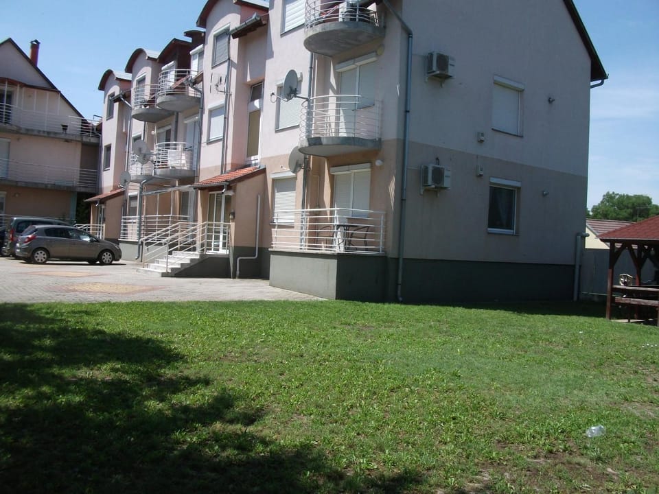 Property building, Parking