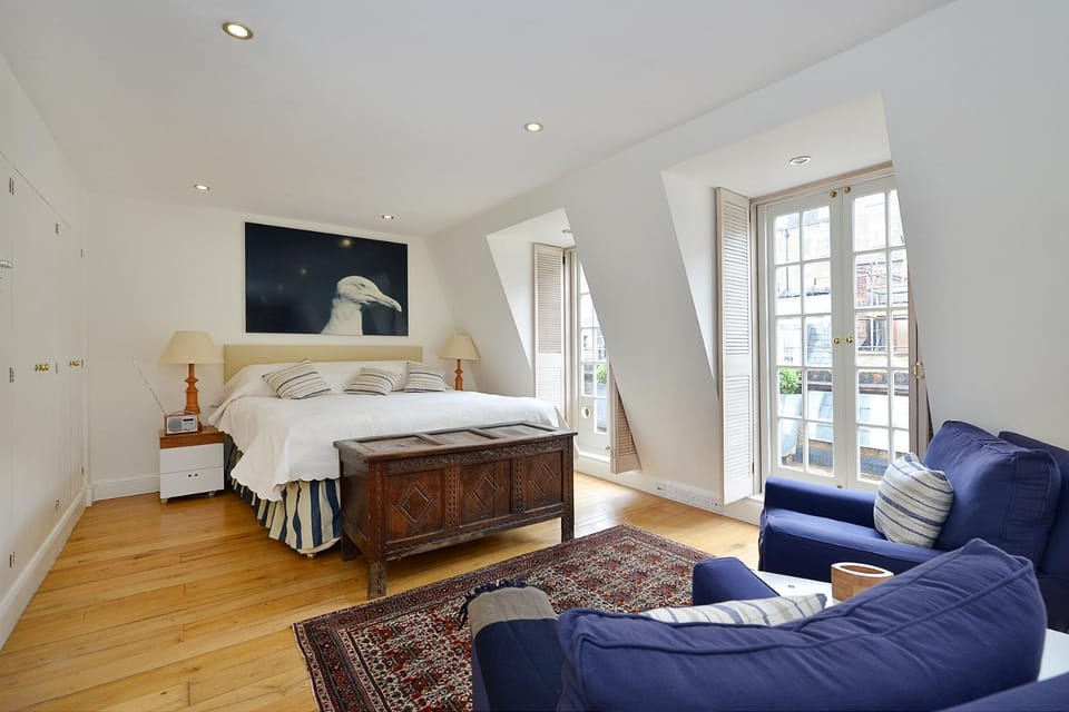 Ennismore Mews House in City of Westminster
