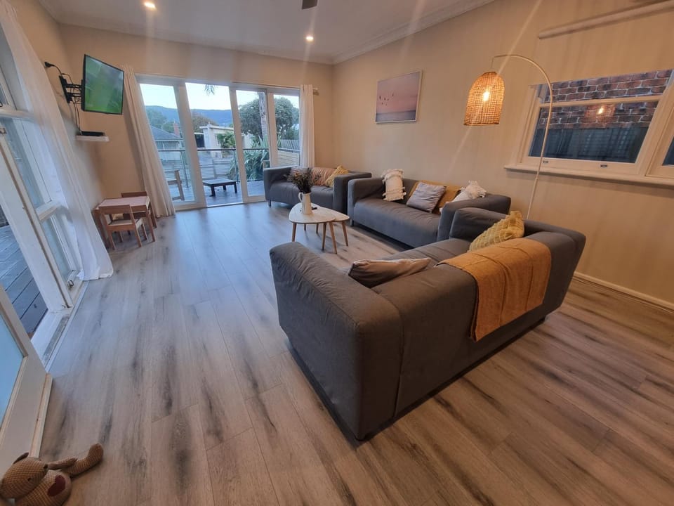 Vitamin Sea Beach House with outdoor Spa House in Rosebud