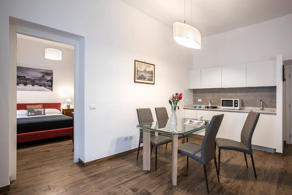Dining area, heating, air conditioner