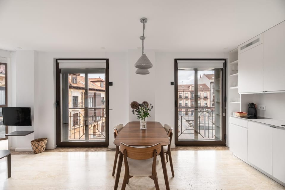 TV and multimedia, Kitchen or kitchenette, Dining area