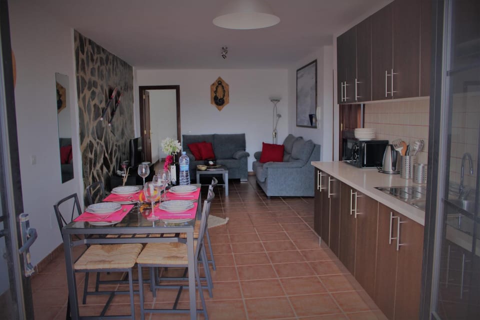 Balcony/Terrace, Kitchen or kitchenette, Living room, Dining area