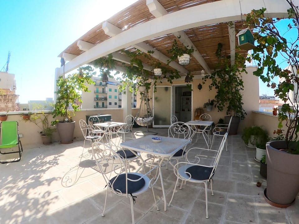 Spring, Summer, Balcony/Terrace