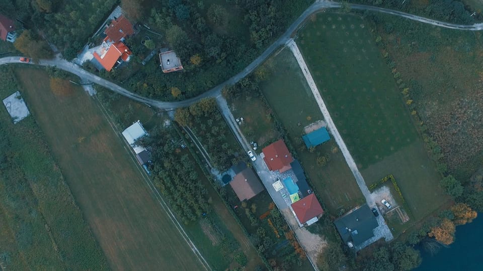 Day, Neighbourhood, Natural landscape, Bird's eye view, Street view