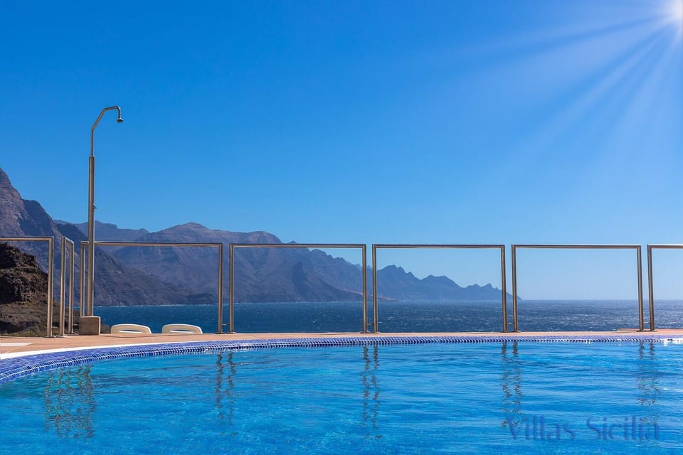 Pool view, Swimming pool
