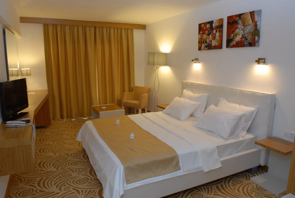 Bed, Photo of the whole room