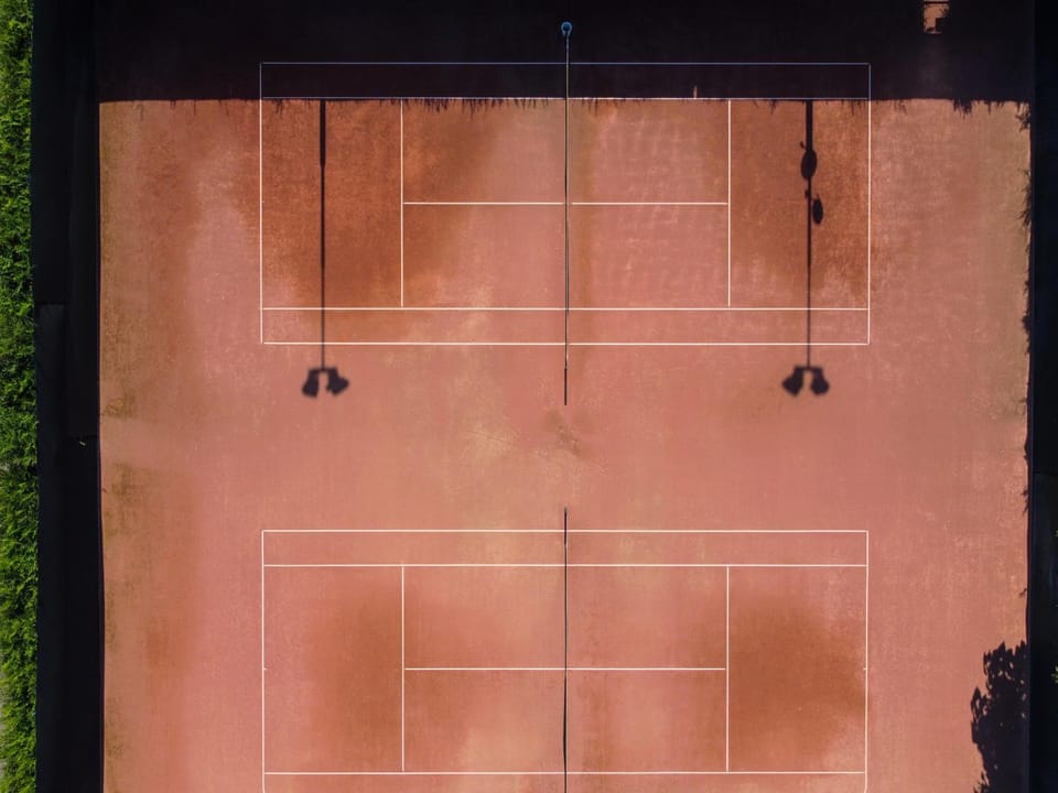 Tennis court, Tennis court