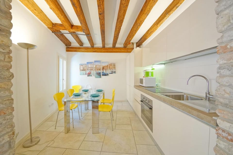 Property building, Kitchen or kitchenette