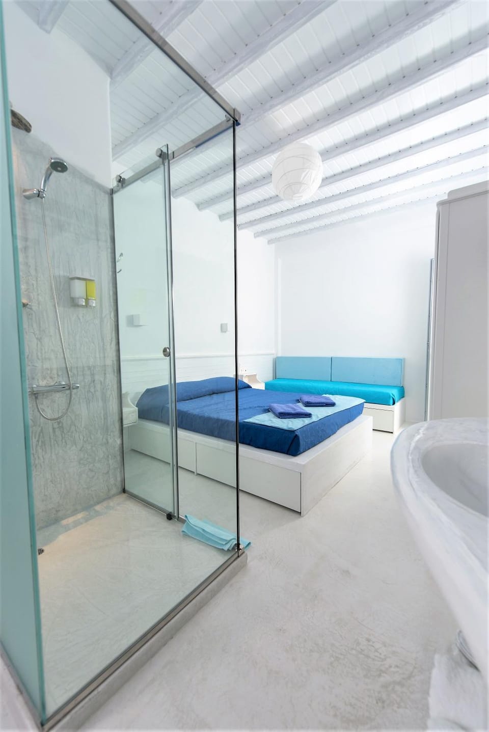 Shower, Bathroom, Photo of the whole room, Bedroom