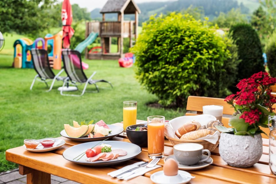 Balcony/Terrace, Buffet breakfast
