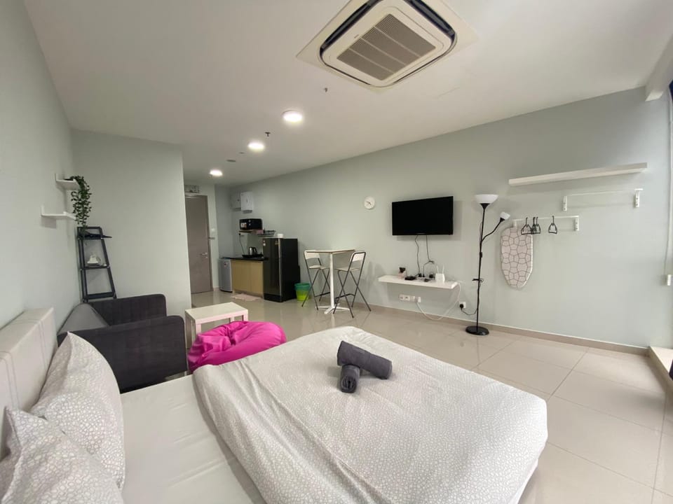 Pinnacle PJ @ Penguin Homes Apartment in Petaling Jaya