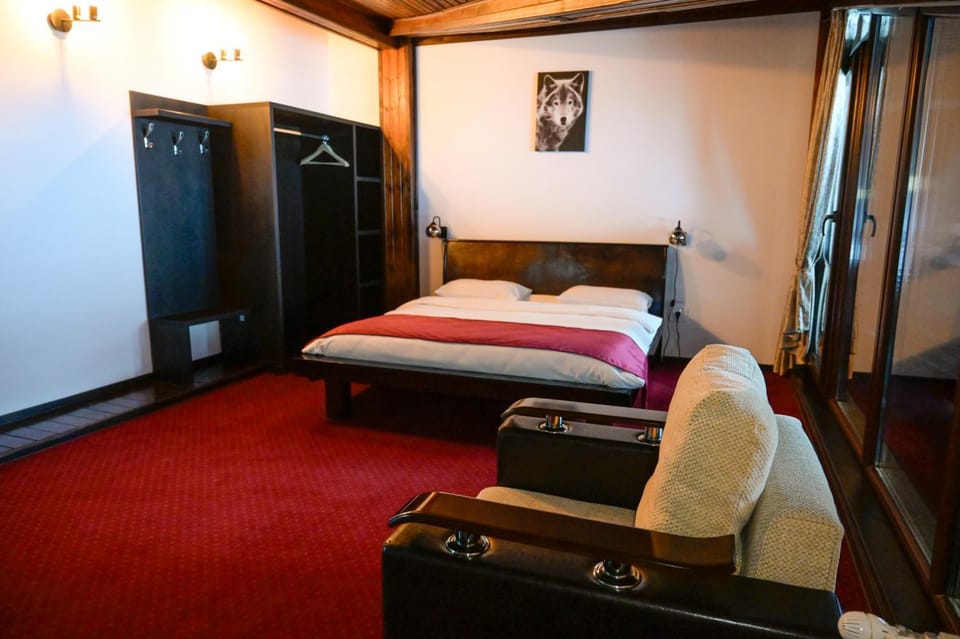 Casa Frent Hotel in Prahova, Romania