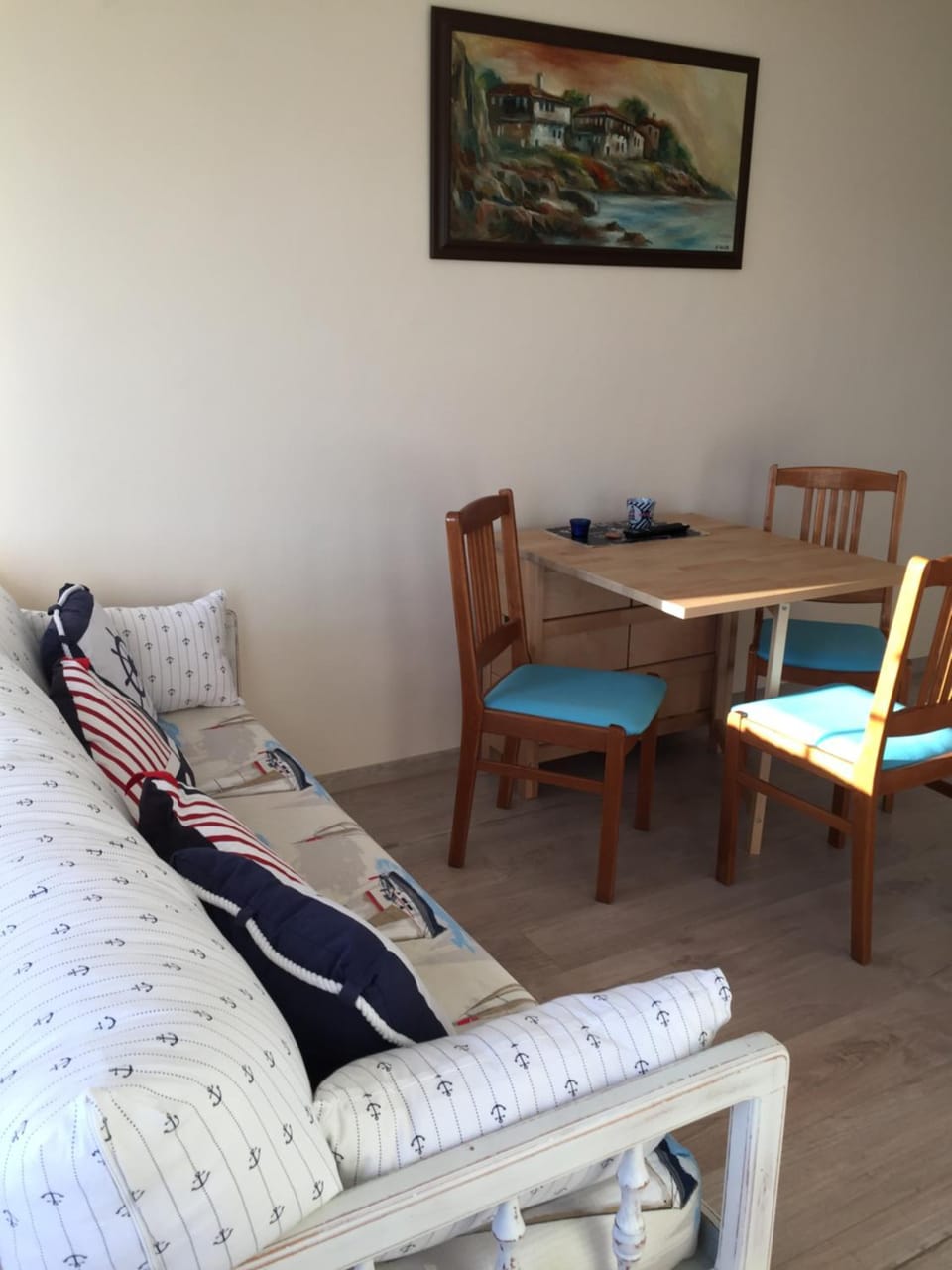 Communal lounge/ TV room