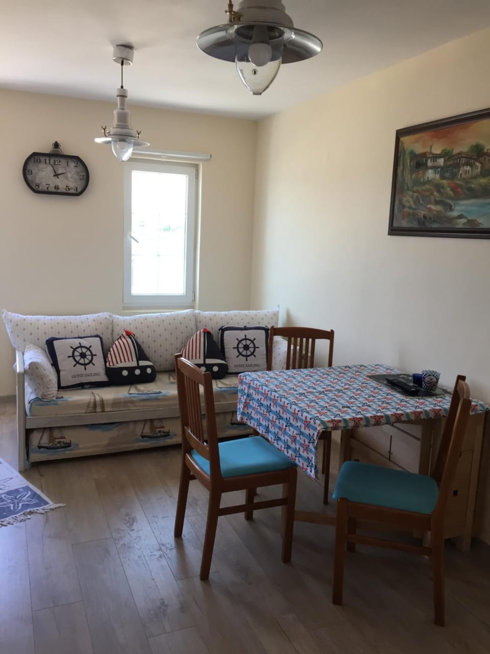 Communal lounge/ TV room, Sea view