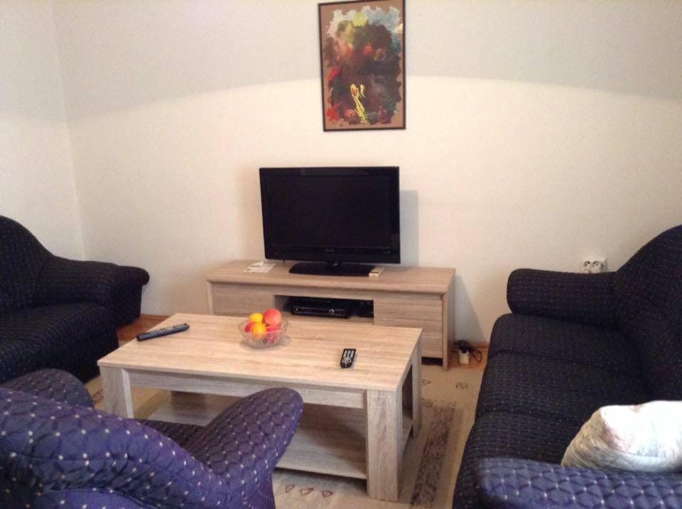 Communal lounge/ TV room, TV and multimedia, Living room, Seating area