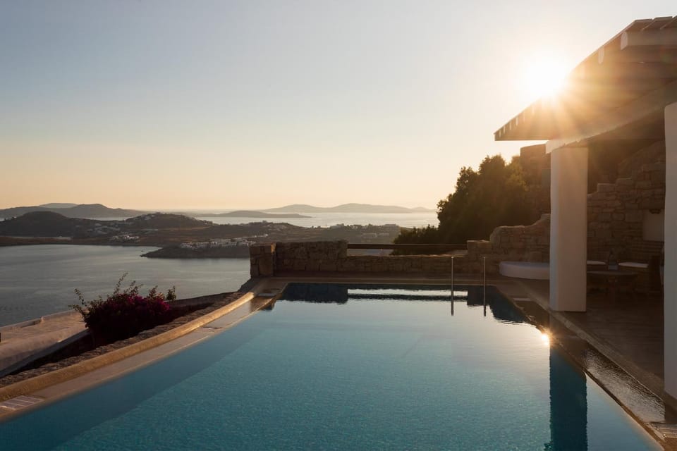 Patio, Nearby landmark, Day, Natural landscape, View (from property/room), Balcony/Terrace, Pool view, Sea view, Swimming pool, sunbed