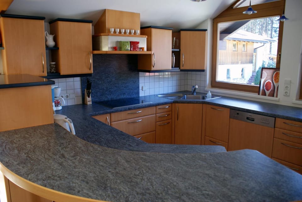 Coffee/tea facilities, Kitchen or kitchenette