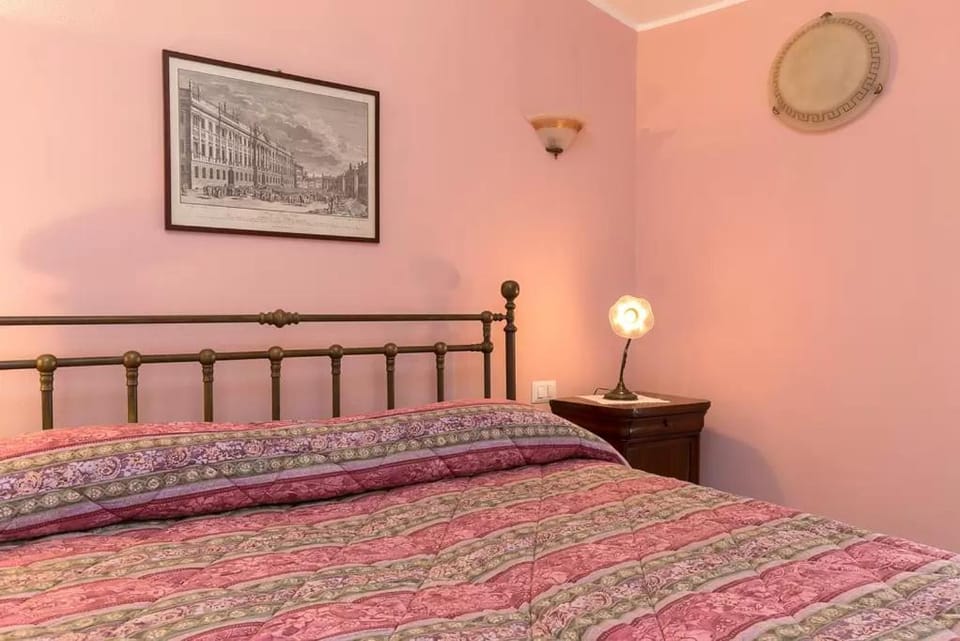 Decorative detail, Bedroom