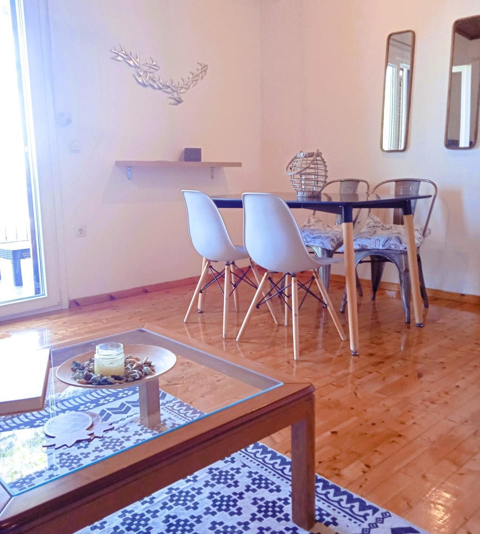 Pine House with Sea View Apartment in Lefkada