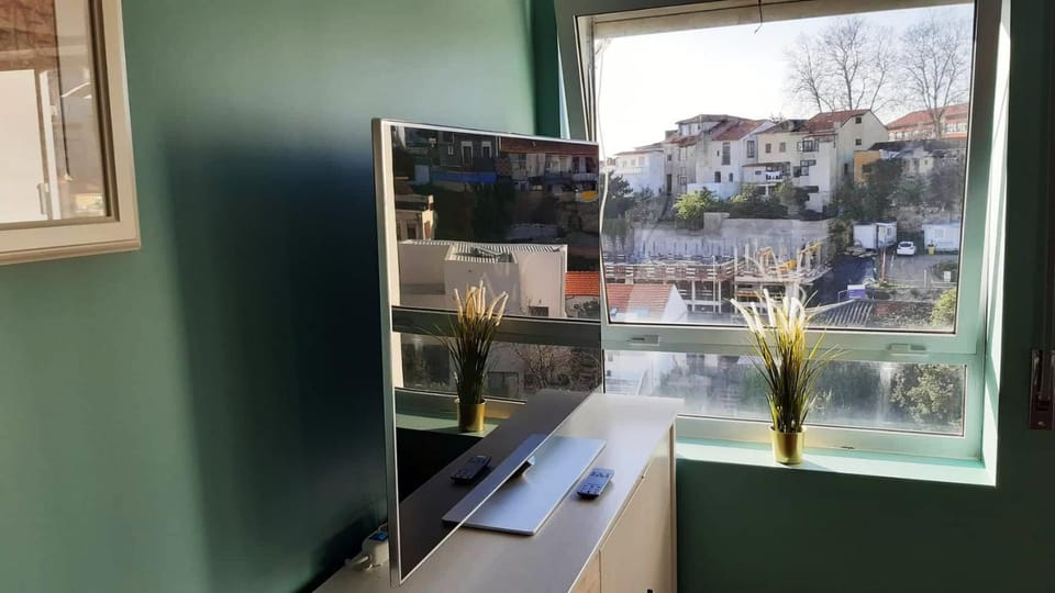 Porto Downtown Main Str (S.Catarina) + Free Park Apartment in Porto