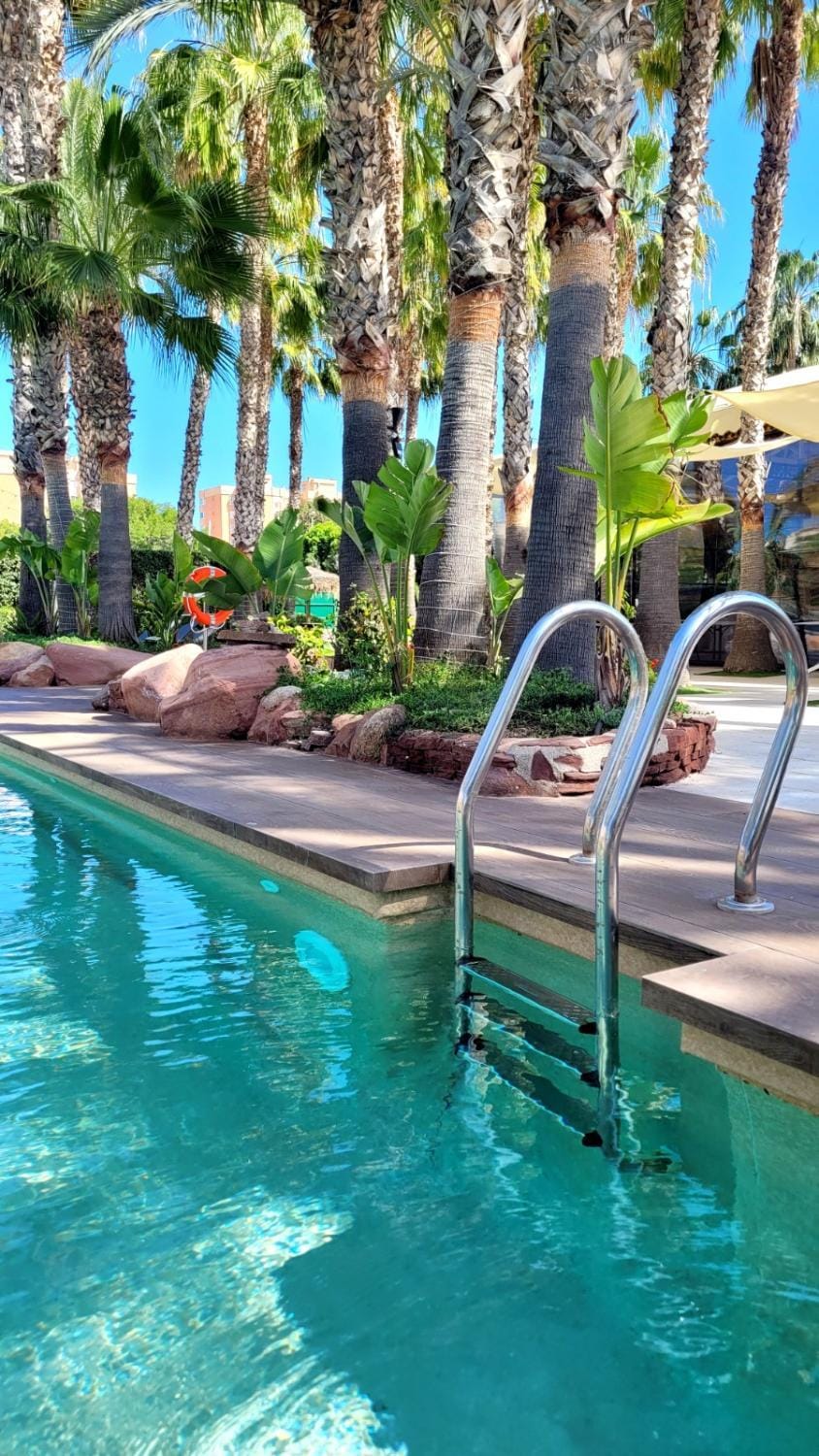 Swimming pool