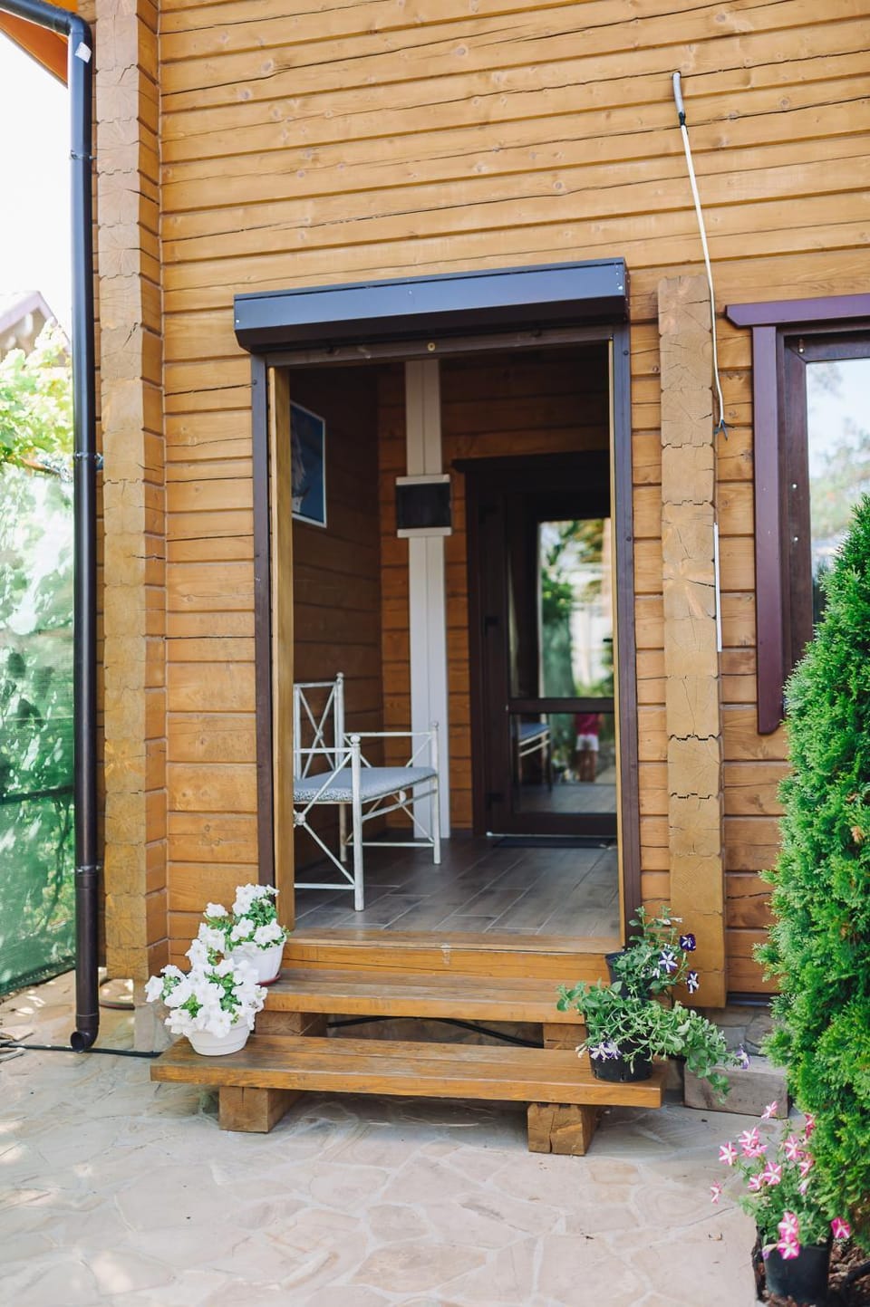 Property building, Facade/entrance