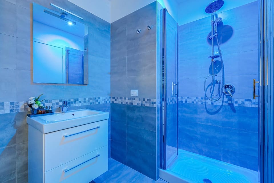 Shower, Toilet, Bathroom, bidet, heating, towels