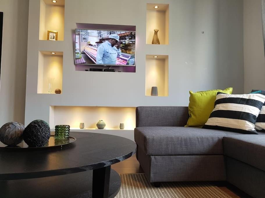 TV and multimedia, Living room