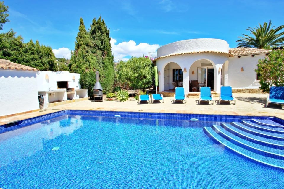 Mimosa - pretty holiday property with private pool in Moraira Villa in Marina Alta