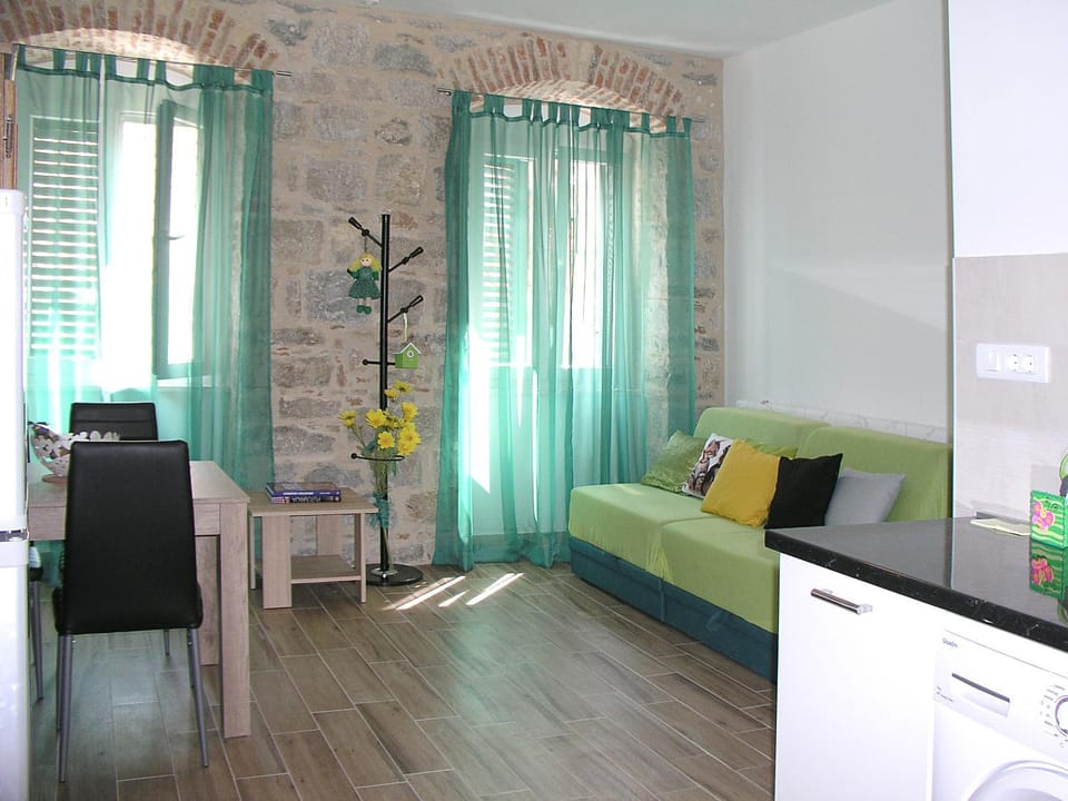 Apartmani KLARA i GRACIA Apartment in Split