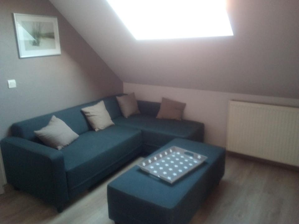 Living room, Decorative detail, Seating area