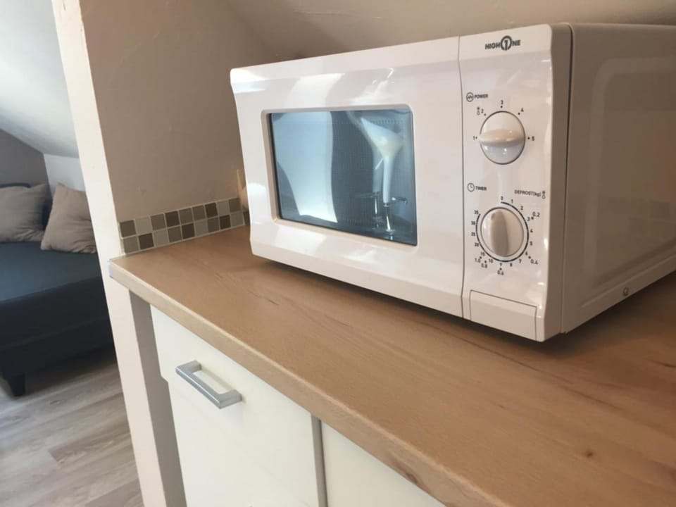 Kitchen or kitchenette, Decorative detail