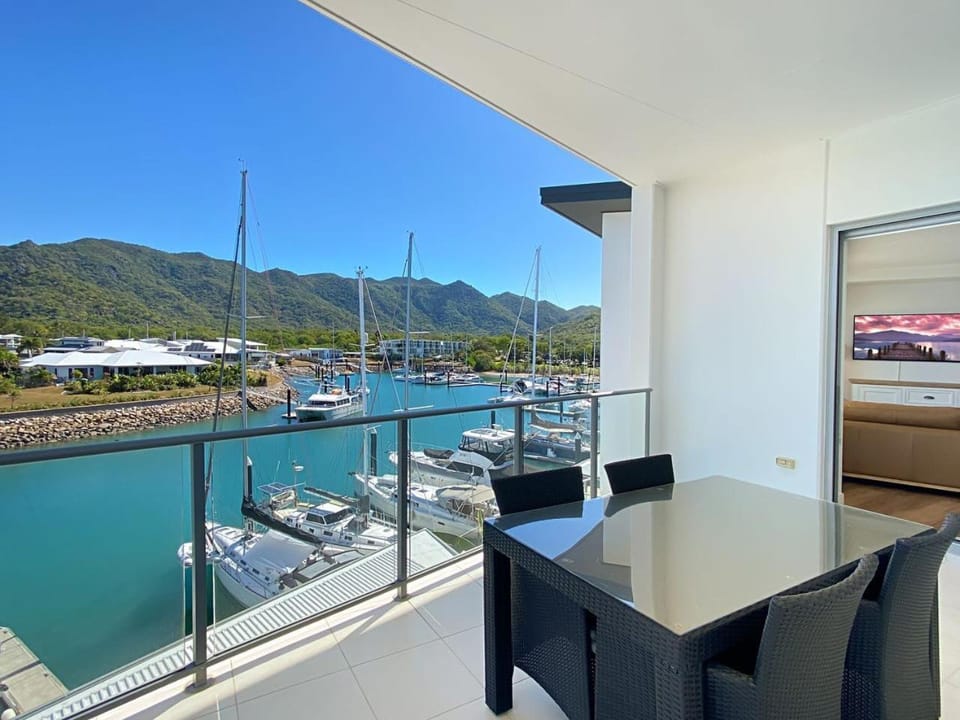 Blue on Blue Apartment 1361 Apartment in Queensland