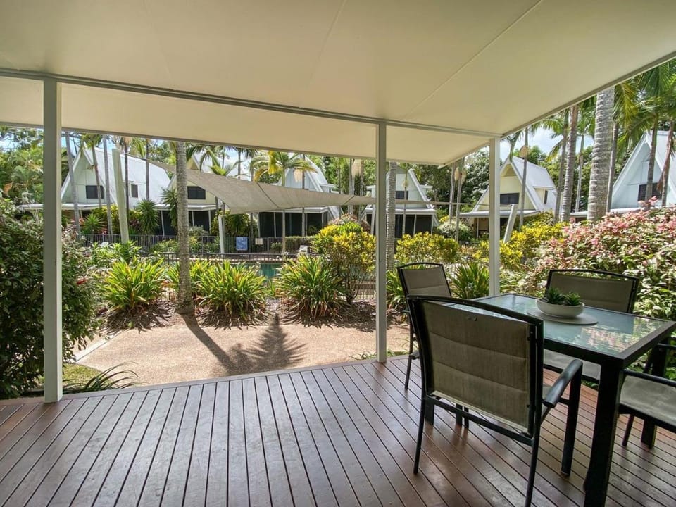 Canopy Chalet 10 Chalet in Yates Street