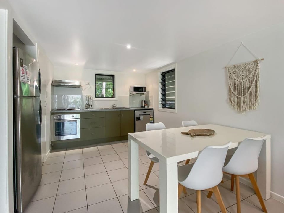 Canopy Chalet 10 Chalet in Yates Street