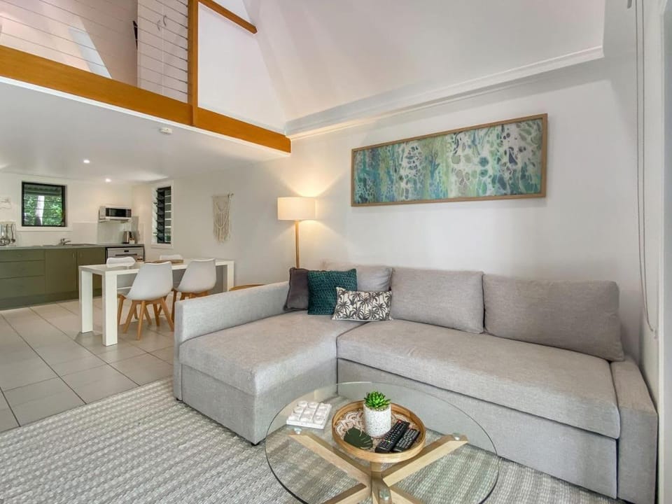 Canopy Chalet 10 Chalet in Yates Street