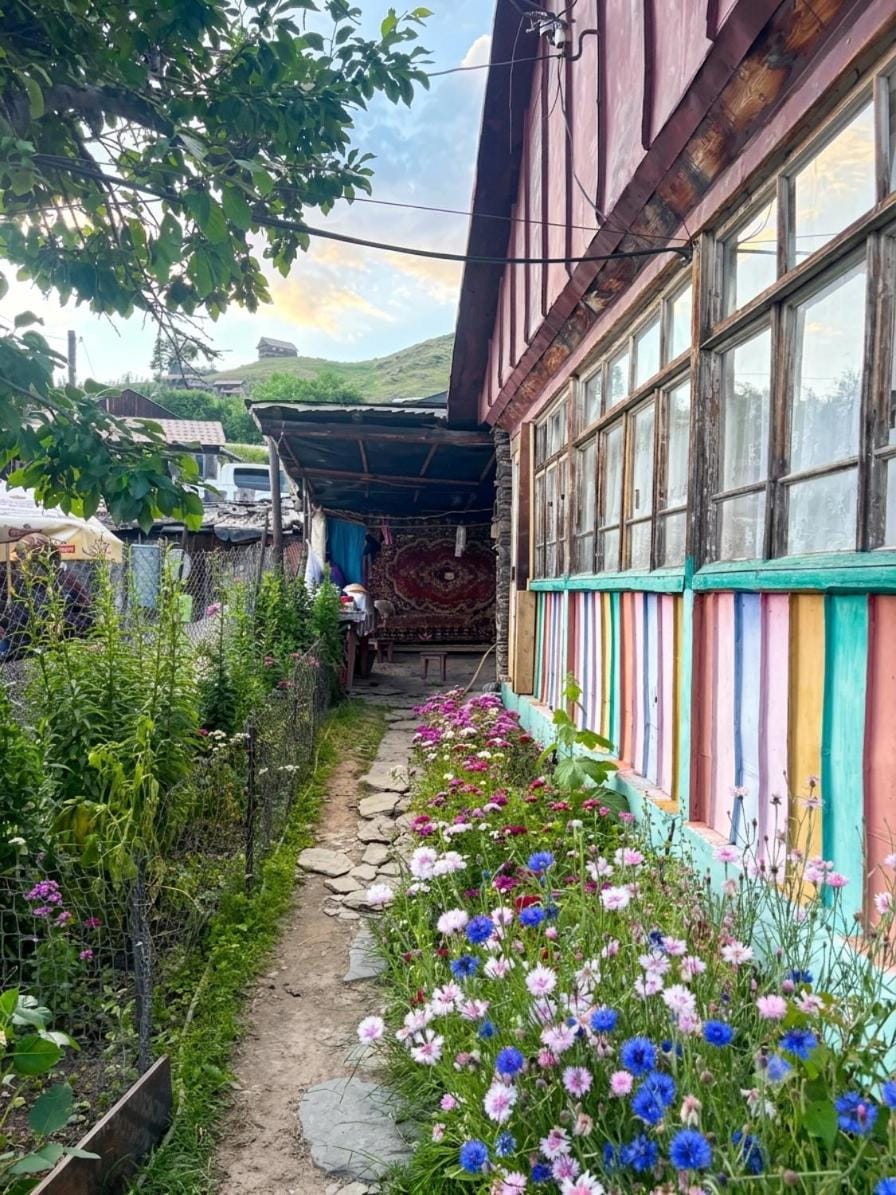 Guest House Nazo Bed and Breakfast in Georgia