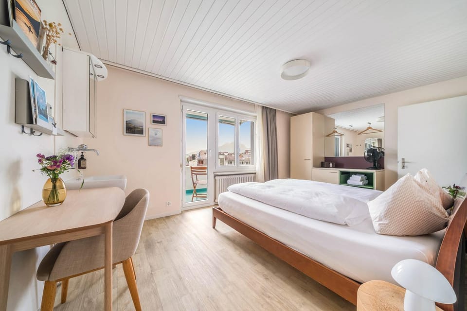 Balcony/Terrace, Photo of the whole room