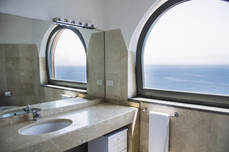 Sunrise Guest House Bed and Breakfast in Gaeta