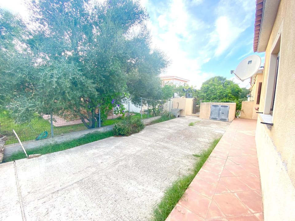 La Cinta Beach Apartment in San Teodoro