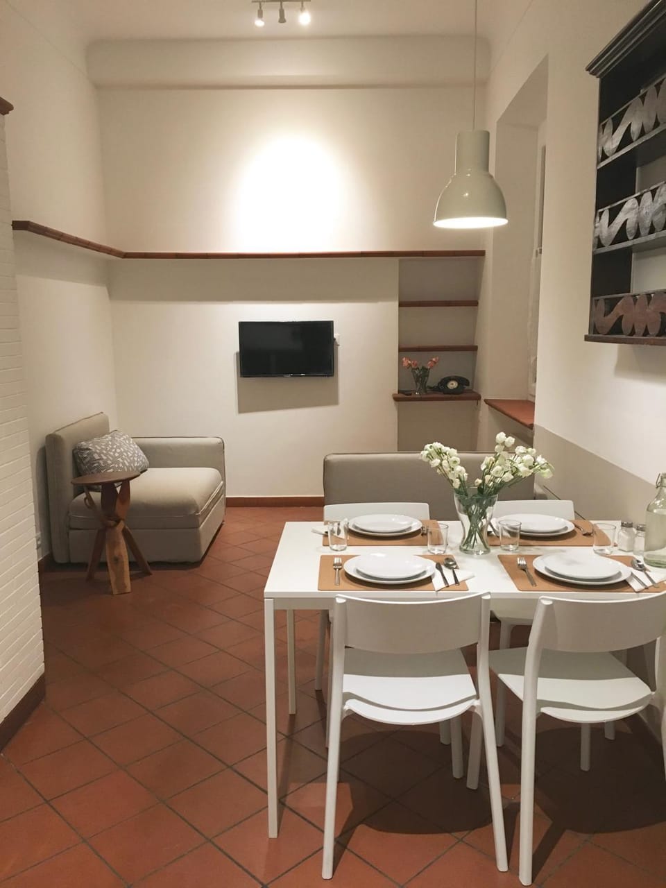 TV and multimedia, Seating area, Dining area