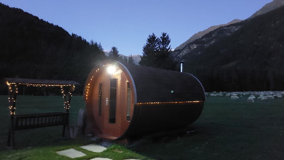 Garden, Mountain view