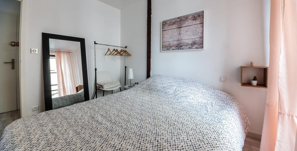 Property building, Bedroom